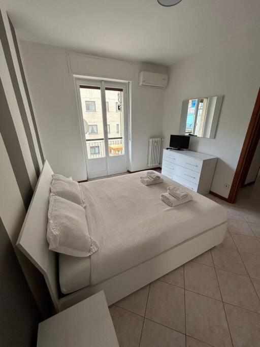 Cozy Apartment San Siro - Fiera Milano Esterno foto