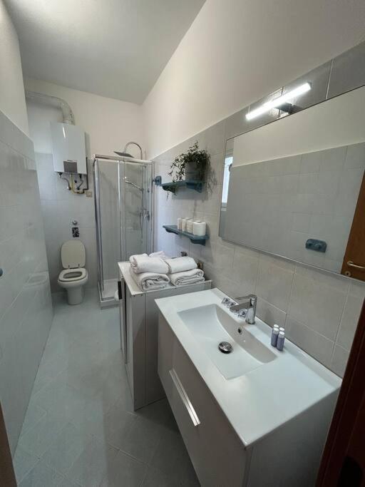 Cozy Apartment San Siro - Fiera Milano Esterno foto
