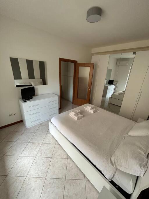 Cozy Apartment San Siro - Fiera Milano Esterno foto